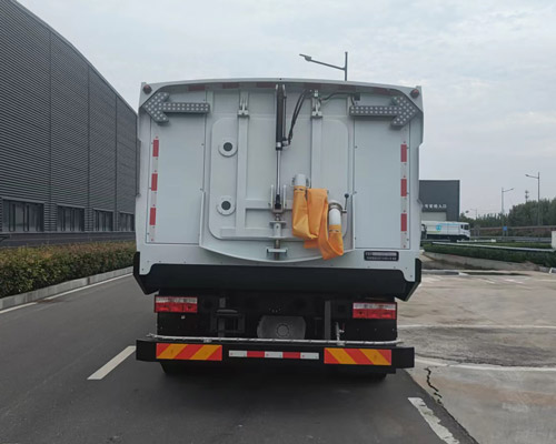 犀重牌AXZ5180TXSDFBEV純電動(dòng)洗掃車(chē)公告圖片