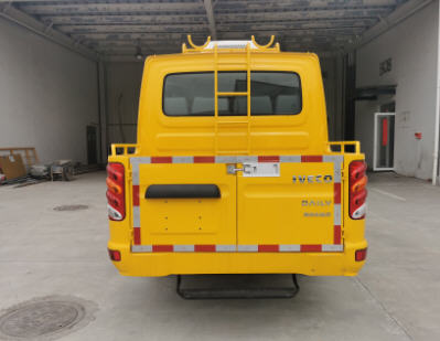 依維柯牌NJ5047XGCEVFE純電動工程車公告圖片