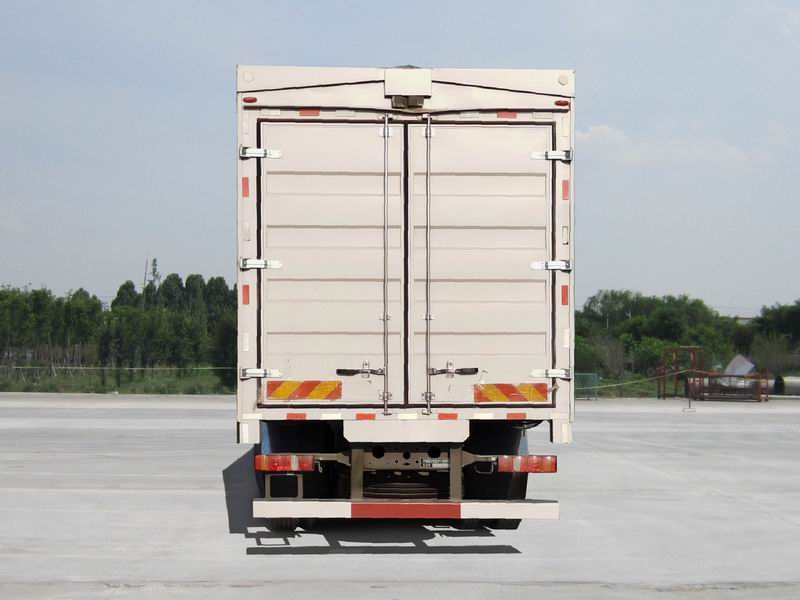 豪沃牌ZZ5257XYKN54CKF1翼開(kāi)啟廂式車公告圖片