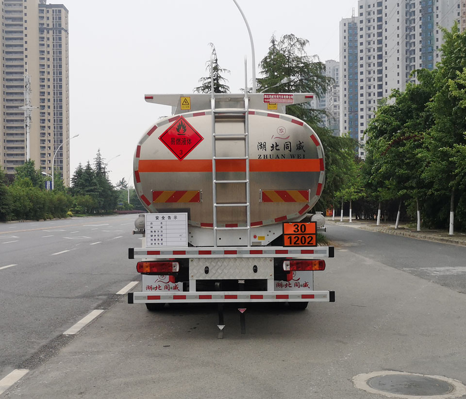 專(zhuān)威牌HTW5327GYYLZZ6C鋁合金運(yùn)油車(chē)公告圖片