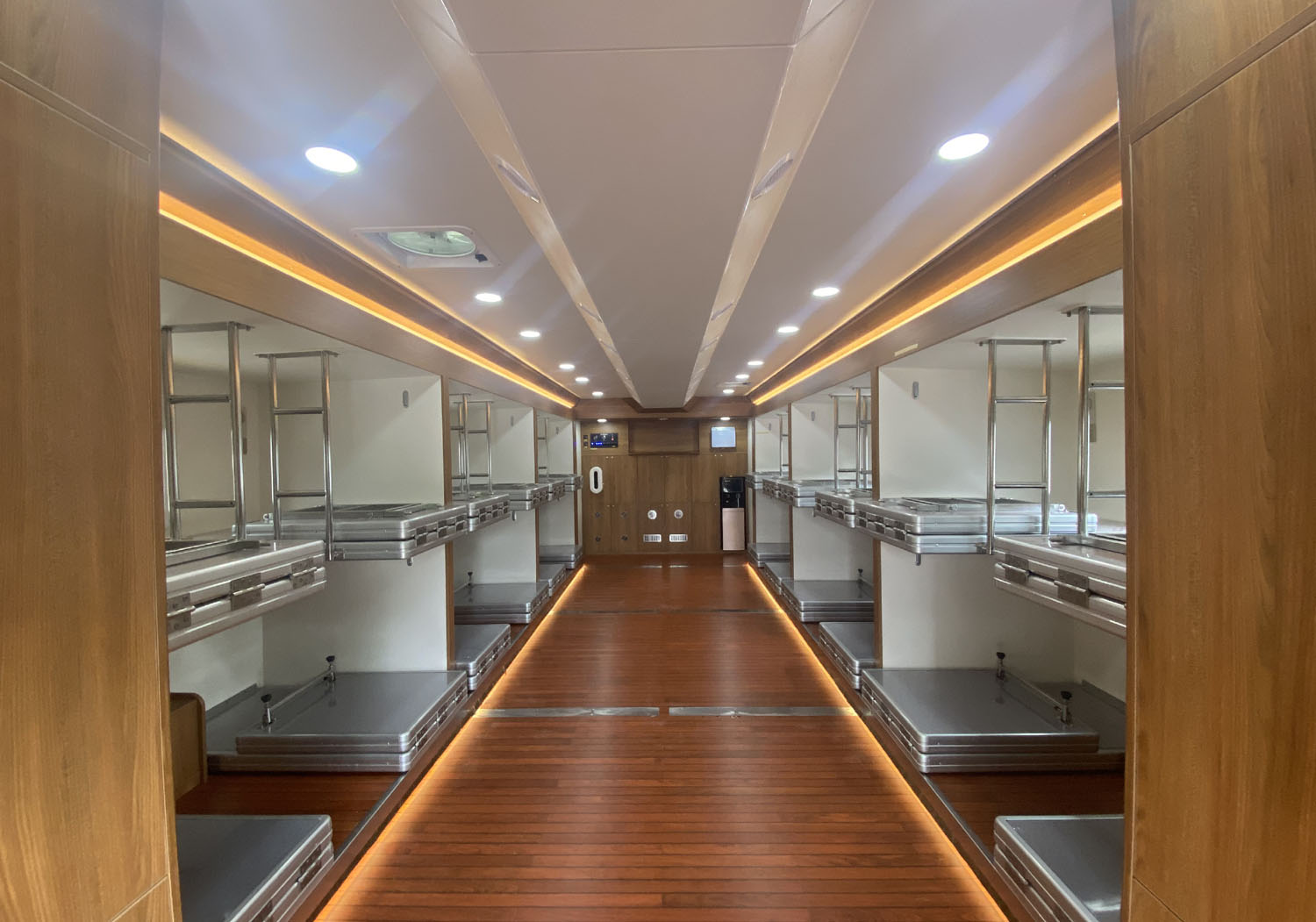 振翔股份牌ZXT5210TSYF6宿營車公告圖片