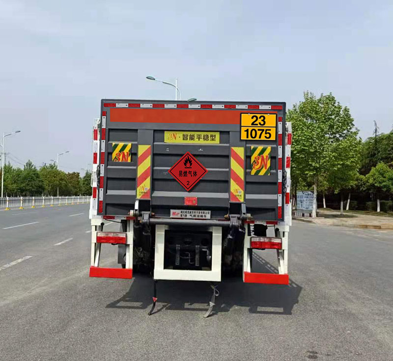 楚飛牌CLQ5180TQP6E氣瓶運(yùn)輸車(chē)公告圖片