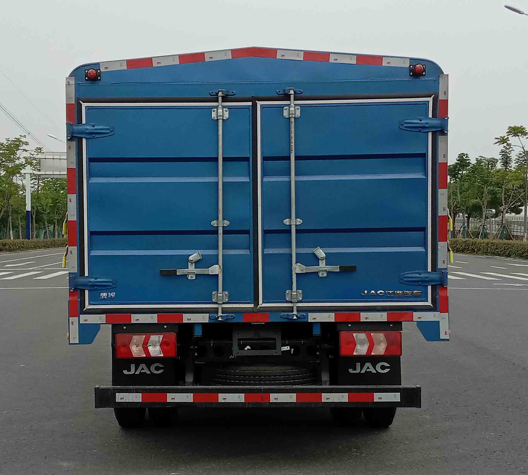 江淮牌HFC5045CCYP22K1C7QS倉柵式運輸車公告圖片