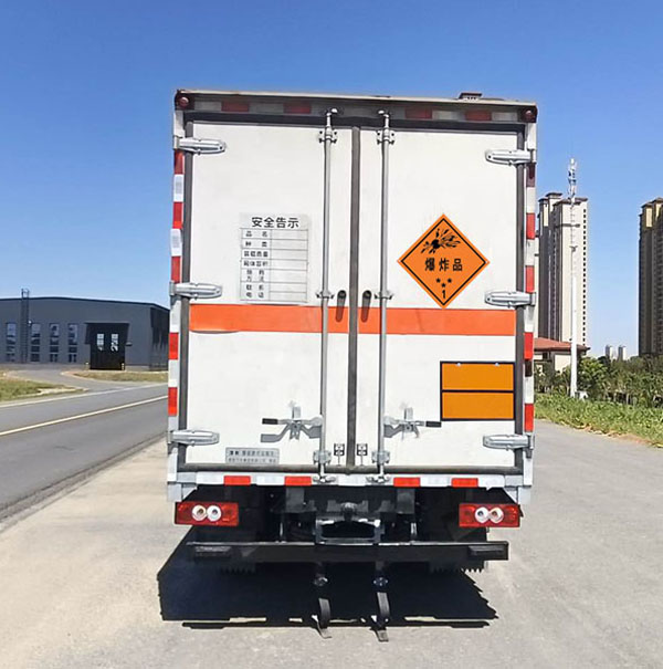 楚勝牌CSC5044XQYB6爆破器材運輸車公告圖片