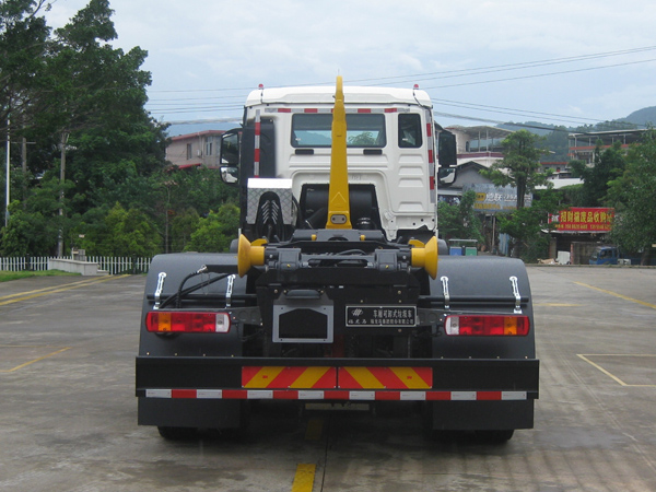 福龍馬牌FLM5251ZXXZJ6車廂可卸式垃圾車公告圖片