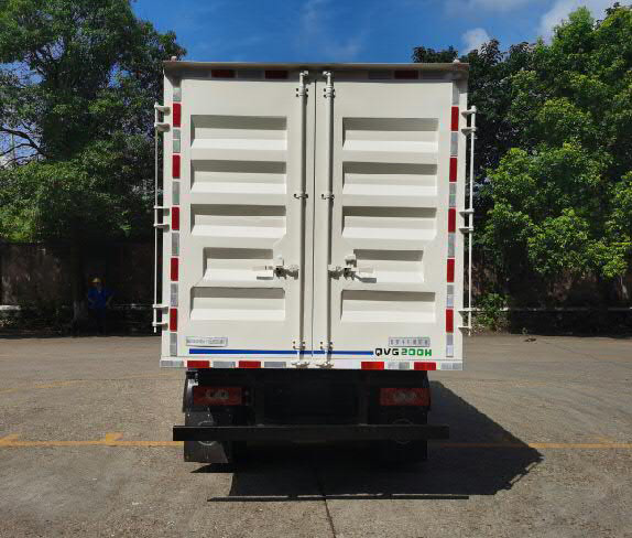 普羅科牌BJ5092TWFE6-P1物料粉碎車公告圖片