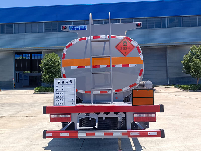 程力牌CL5122GYY6BWG運(yùn)油車(chē)公告圖片