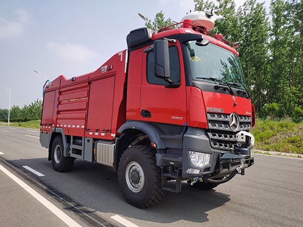 永強(qiáng)奧林寶牌RY5190GXFJX60/01機(jī)場(chǎng)消防車(chē)