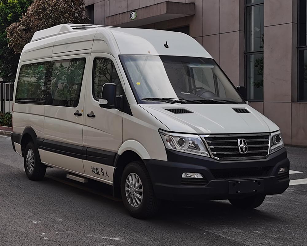 亞星牌YBL5040XSWBEV純電動商務車