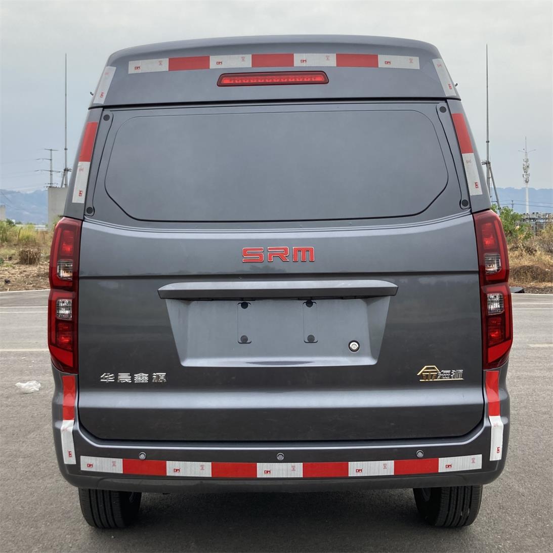 鑫源牌JKC5027XXYB6X5廂式運(yùn)輸車公告圖片