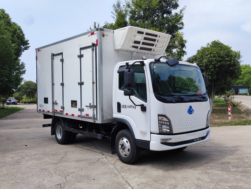 乘龍牌LZ5040XLCL2AZBEV151純電動(dòng)冷藏車公告圖片