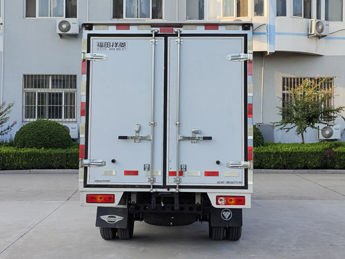 福田牌BJ5030XXY4AV8-35廂式運輸車公告圖片