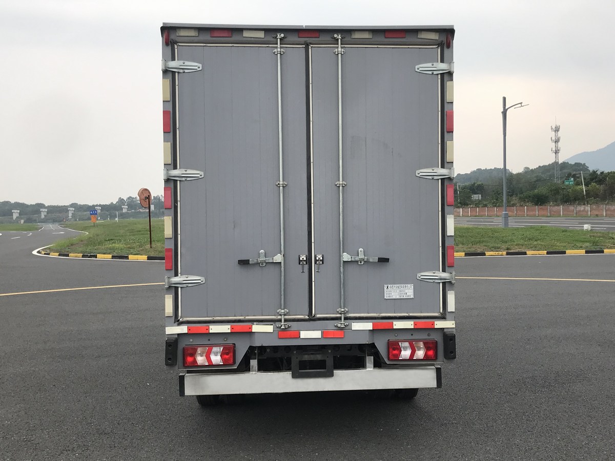 陜汽牌SX5043XXYBEV331N純電動廂式運輸車公告圖片