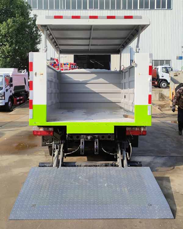 程力重工牌CLH5040XTYASL密閉式桶裝垃圾車公告圖片