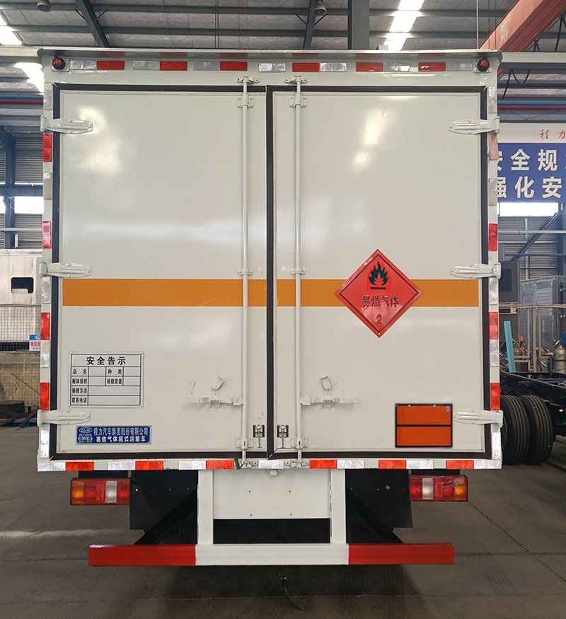 程力牌CL5097XRQ6BXW易燃氣體廂式運輸車公告圖片
