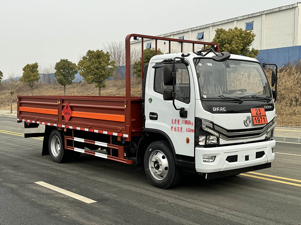 豐霸牌STD5125TQPEQ6氣瓶運(yùn)輸車