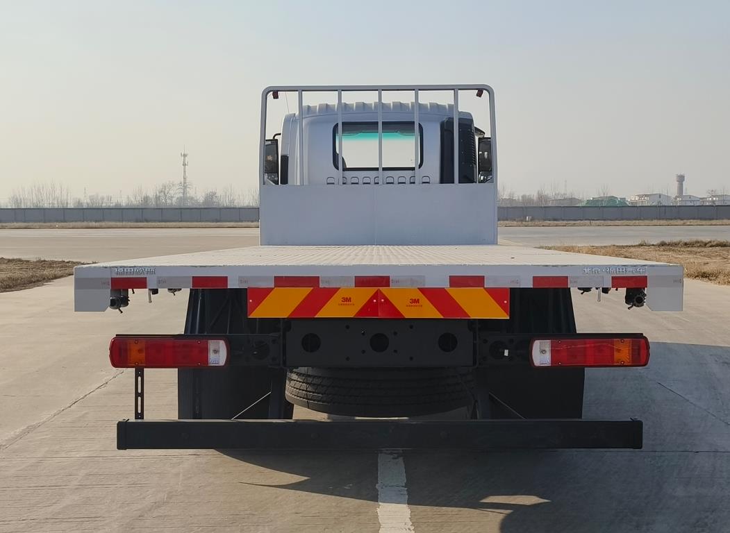 福田牌BJ5186TPB-4K平板運輸車公告圖片