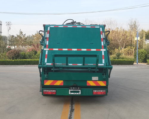衡霸牌YYD5121ZYSDBEV純電動(dòng)壓縮式垃圾車公告圖片