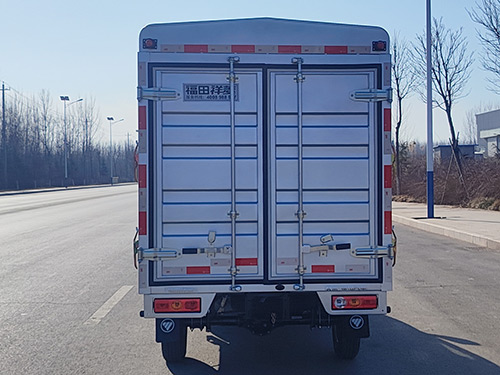 福田牌BJ5020CCY2JV5-11倉(cāng)柵式運(yùn)輸車(chē)公告圖片