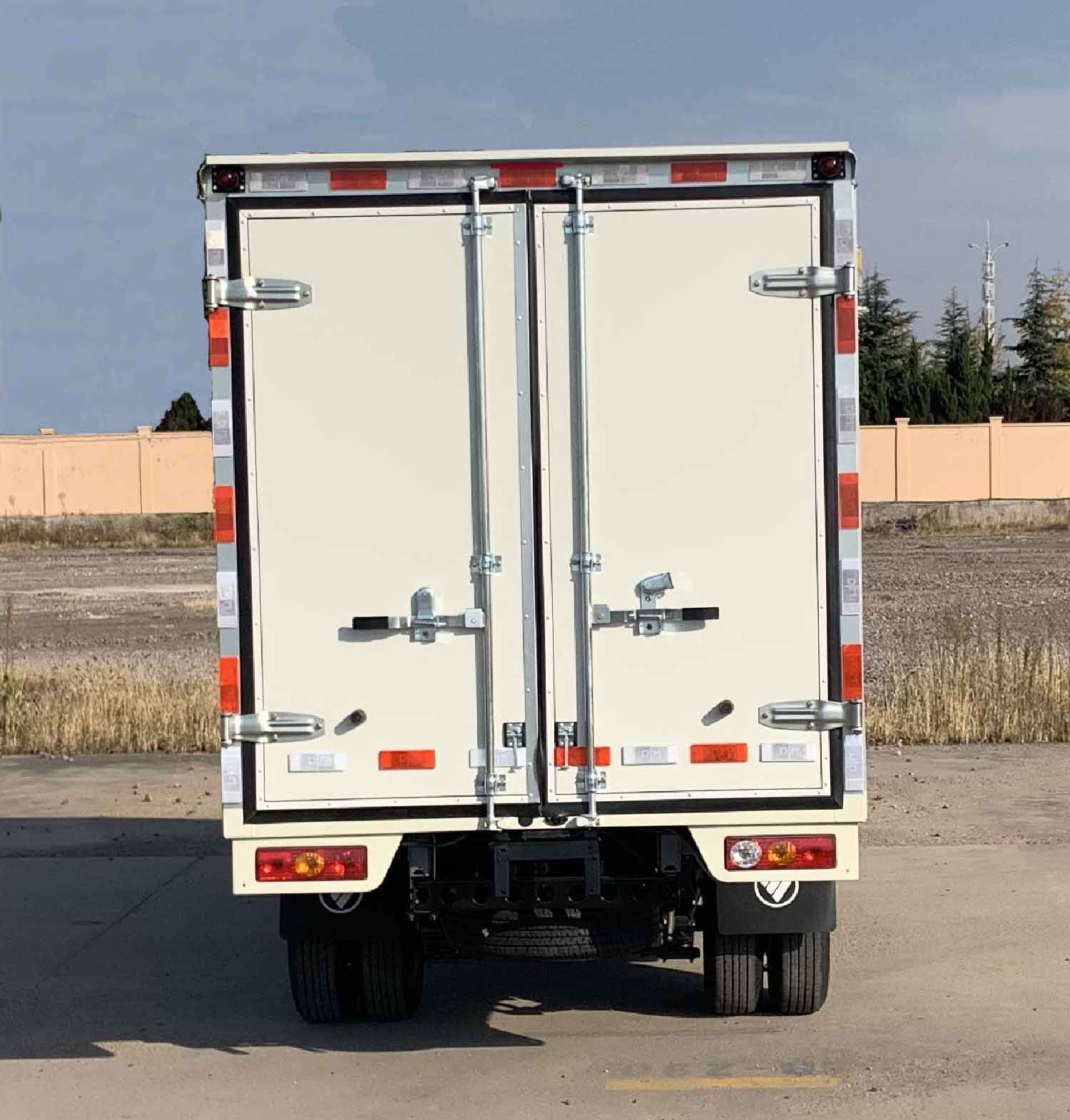 廂式運輸車圖片