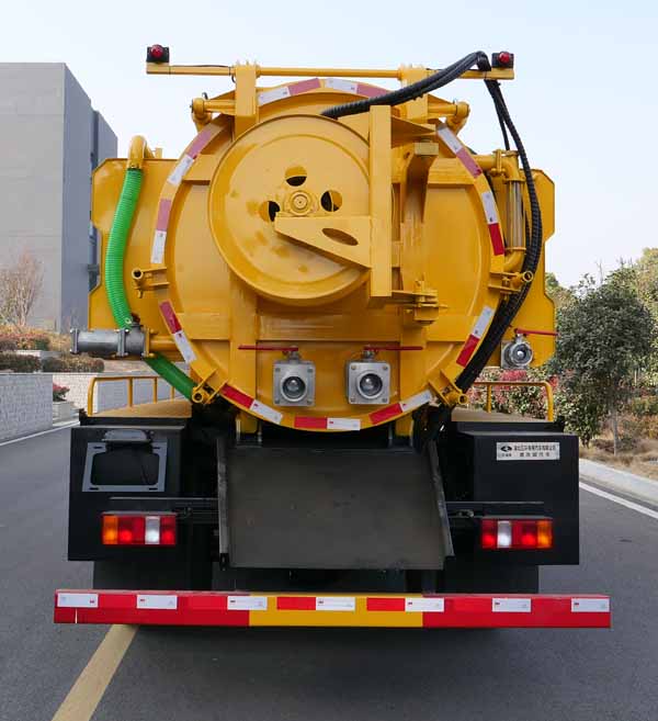 華通牌HCQ5118GQWZZ6CS清洗吸污車公告圖片