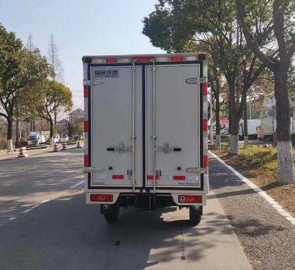 福田牌BJ5021XXY2AV4-12廂式運(yùn)輸車(chē)公告圖片