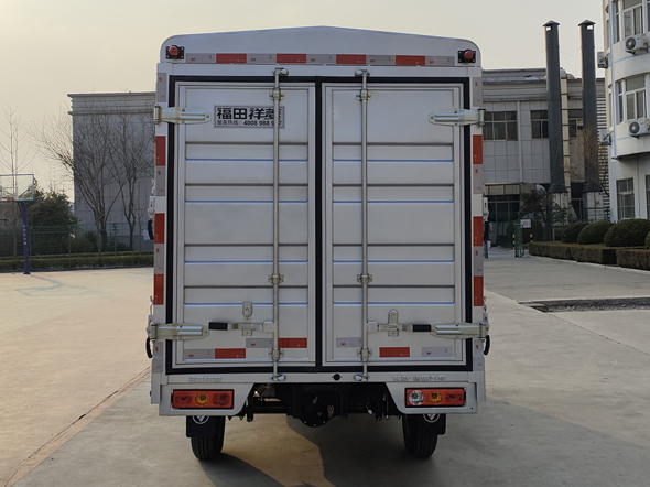 福田牌BJ5020CCY2JV5-63倉(cāng)柵式運(yùn)輸車公告圖片