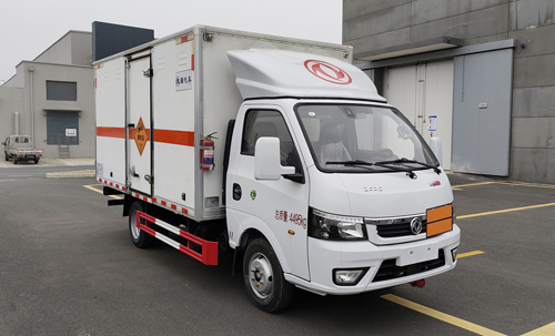 百捷牌QYY5041XQYEQ6爆破器材運(yùn)輸車公告圖片