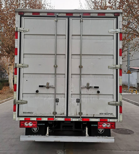 福田牌BJ5045XXYPHEV2插電式混合動(dòng)力廂式運(yùn)輸車公告圖片