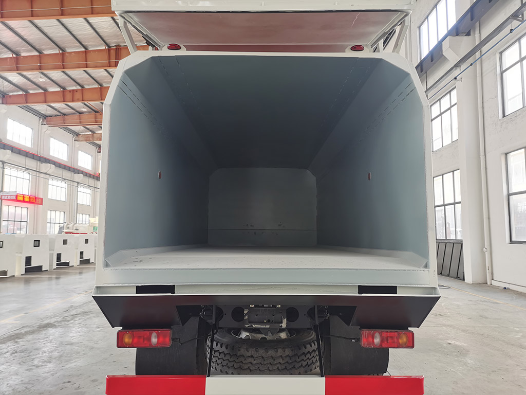 中汽牌ZQZ5189ZXLBEVDC純電動廂式垃圾車公告圖片