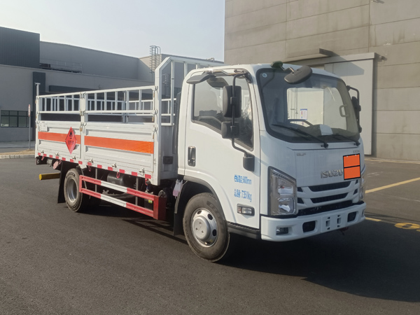 楚勝牌CSC5070TQPJW6氣瓶運輸車