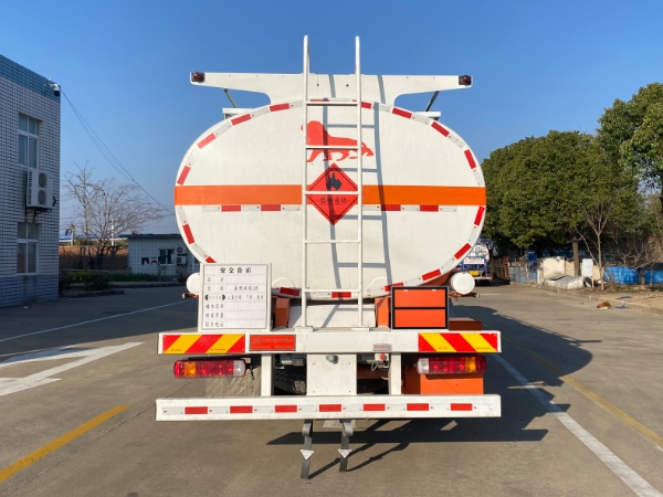 歐曼牌HFV5261GRYZZ18易燃液體罐式運輸車公告圖片