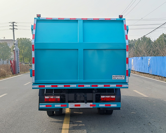 宏磊風(fēng)牌HLF5075ZXLE廂式垃圾車公告圖片