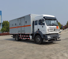 爆破器材运输车