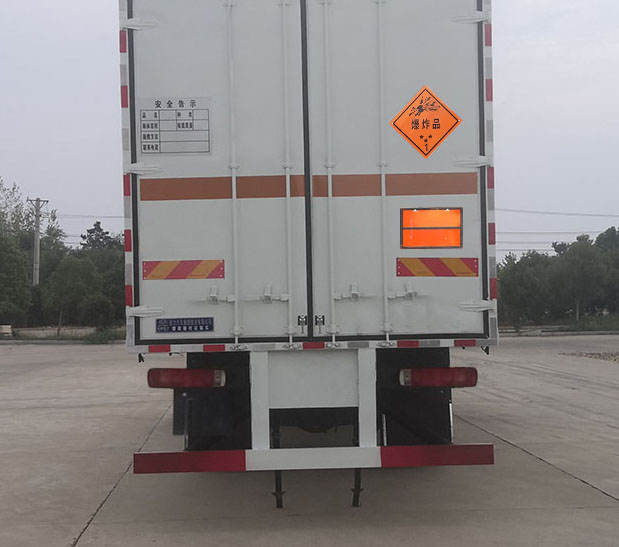 程力牌CL5189XQY6BXW爆破器材運輸車公告圖片