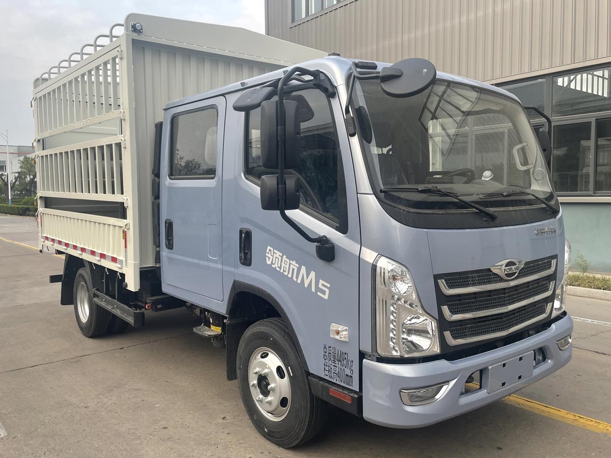 福田牌BJ5046CCY9ABA-56倉(cāng)柵式運(yùn)輸車公告圖片