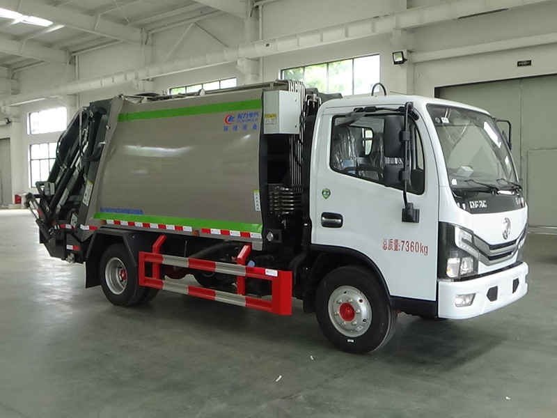 程力威牌CLW5070ZYSBHJ壓縮式垃圾車公告圖片