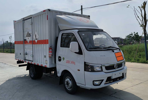百捷牌QYY5035XZWEQ6雜項危險物品廂式運輸車公告圖片