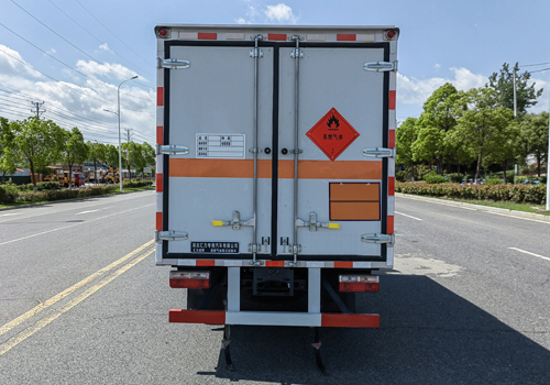 匯力威牌VVV5045XRQEQ6易燃氣體廂式運輸車公告圖片