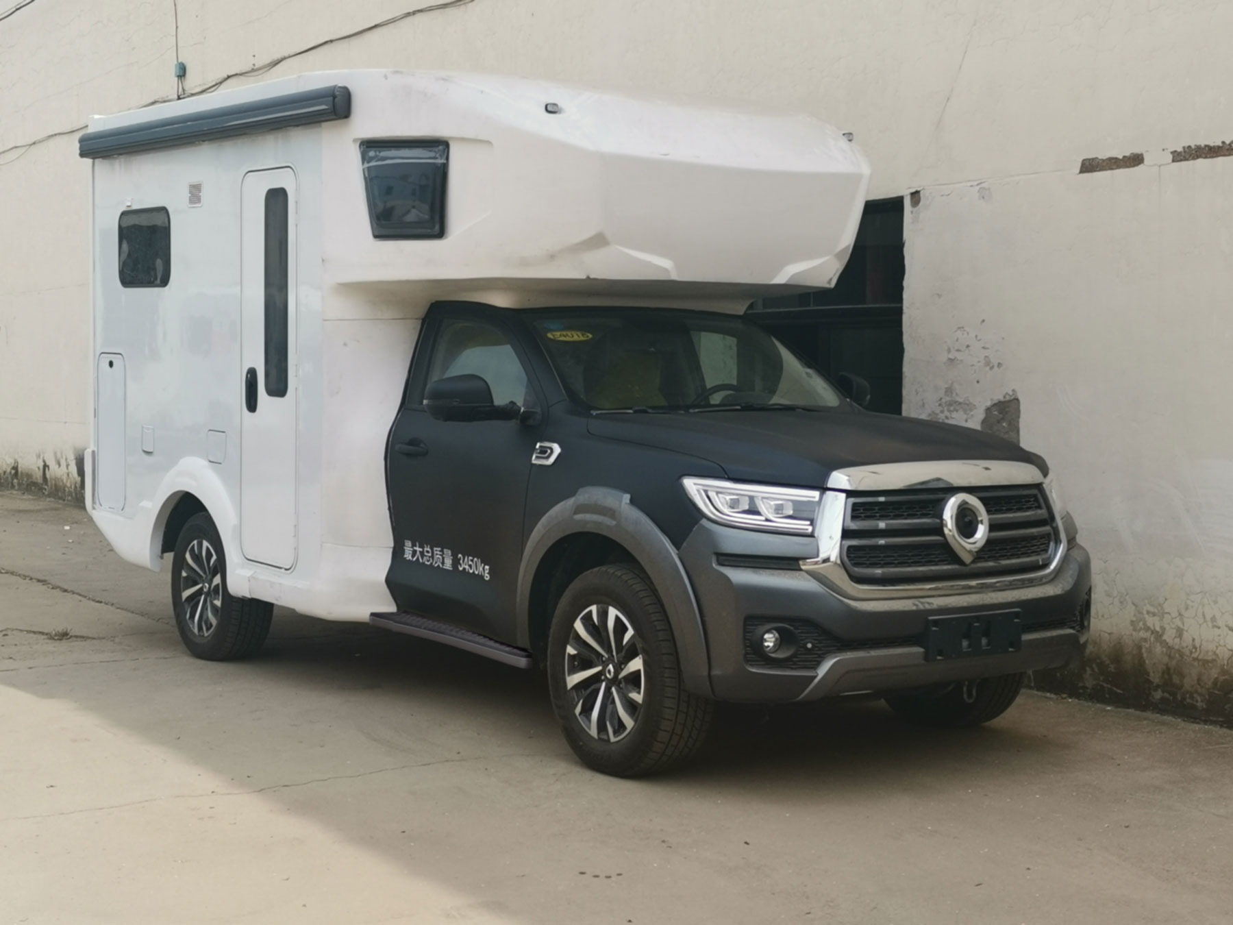 覽眾之星牌LZR5032XLJCCE22旅居車