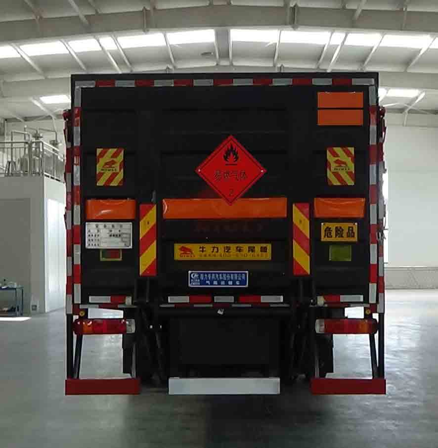 程力威牌CLW5261TQPCDP氣瓶運(yùn)輸車(chē)公告圖片