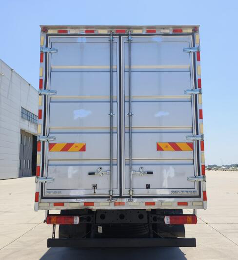 福田牌BJ5186XXYEVA純電動(dòng)廂式運(yùn)輸車(chē)公告圖片