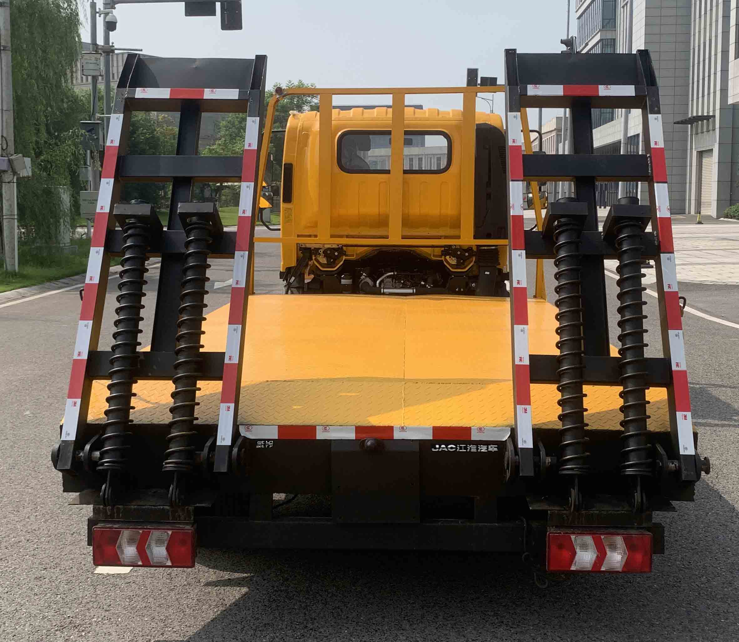 江淮牌HFC5043TPBP31K1C4NS平板運(yùn)輸車公告圖片