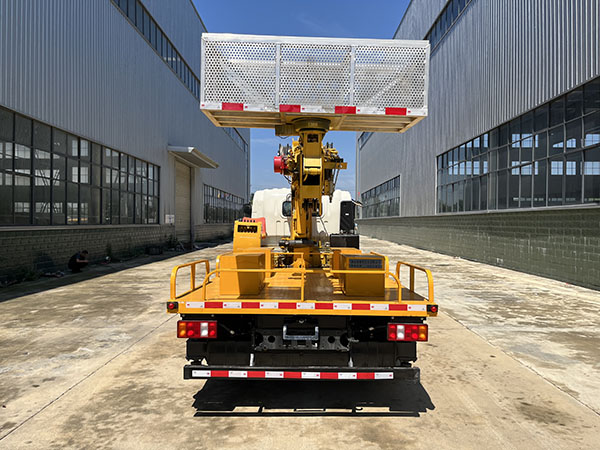 瑞雅晟牌RRR5047JGKZ高空作業(yè)車公告圖片