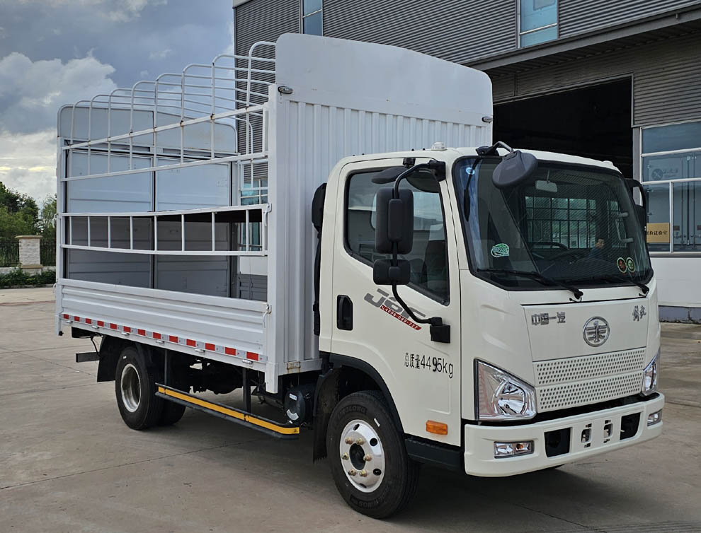 解放牌CA5041CCYP40K56L2E6A85倉柵式運(yùn)輸車公告圖片