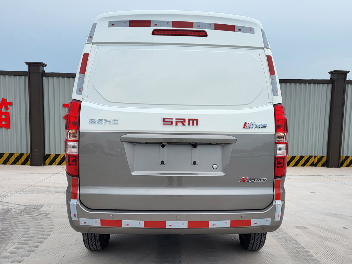 鑫源牌JKC5025XXYA6X3廂式運(yùn)輸車公告圖片