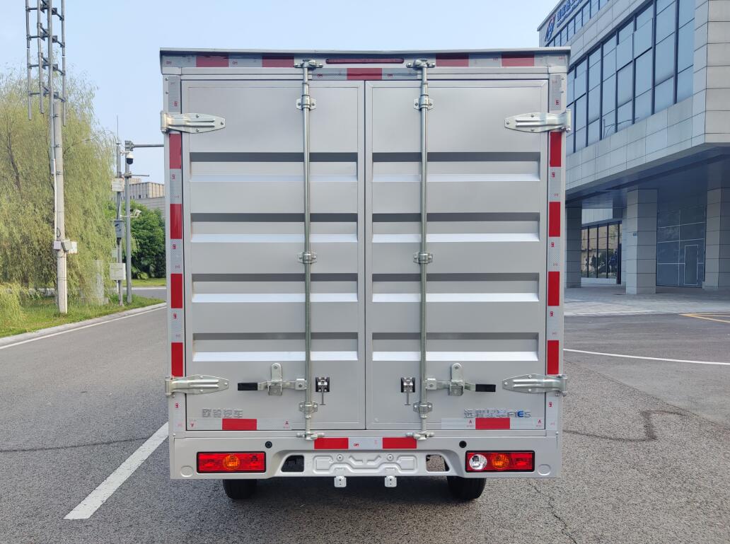 遠(yuǎn)程牌ZB5037XXYBEVGDP0純電動(dòng)廂式運(yùn)輸車公告圖片