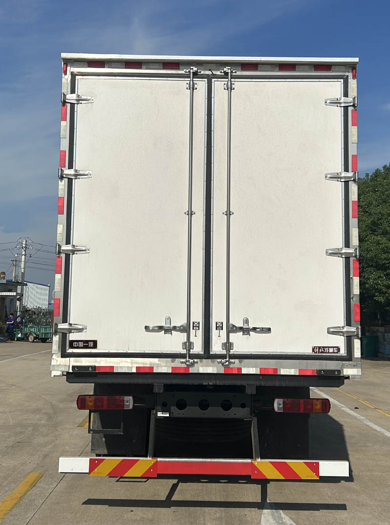 解放牌CA5180XLCP26K2L2E6A80冷藏車公告圖片