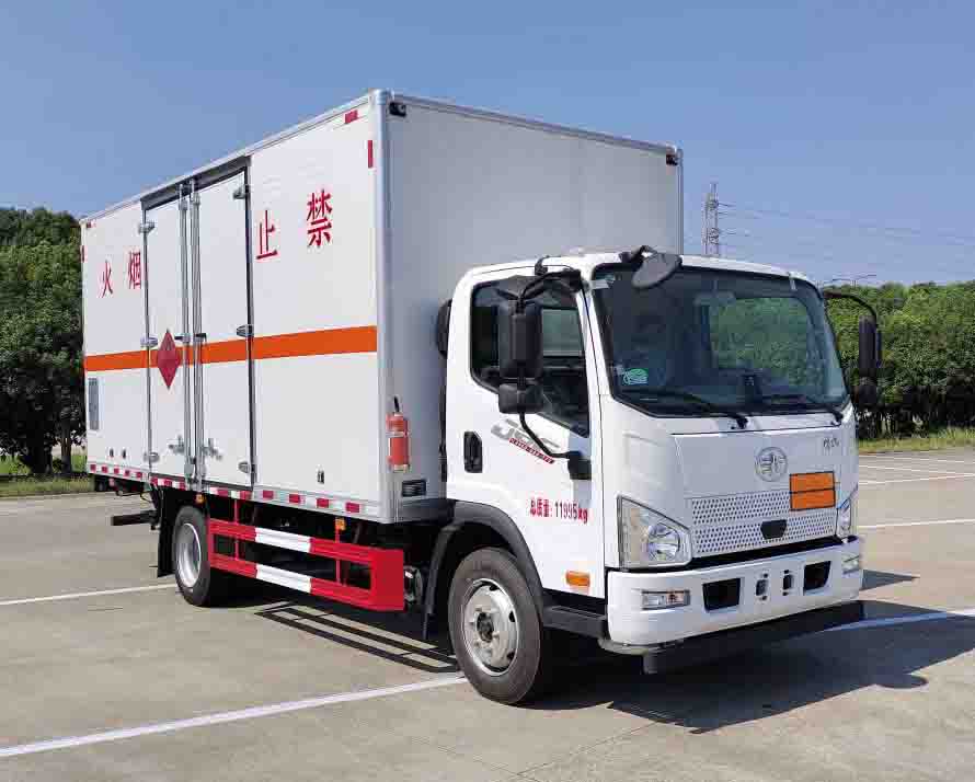 華通牌HCQ5120XRQCA6易燃?xì)怏w廂式運(yùn)輸車公告圖片