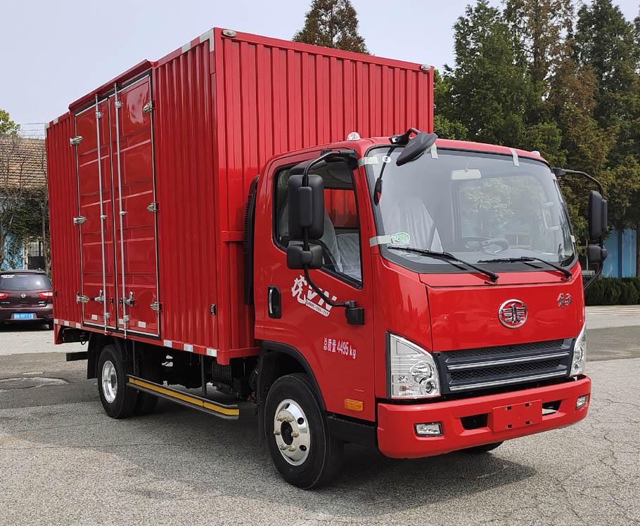 解放牌CA5049XXYP40K59L2E6A84廂式運(yùn)輸車公告圖片